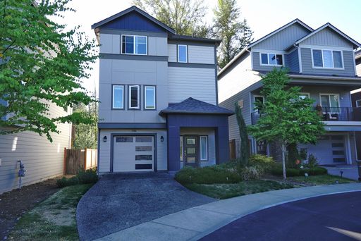 Spacious 4 Bedroom home in North Lynnwood/South Everett – photo 1