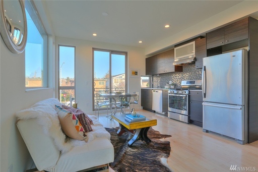 Chic Ballard Townhome with Rooftop Deck – photo 1