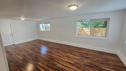 Ground-Level STUDIO with Bonus Room in LAKE CITY – photo 1