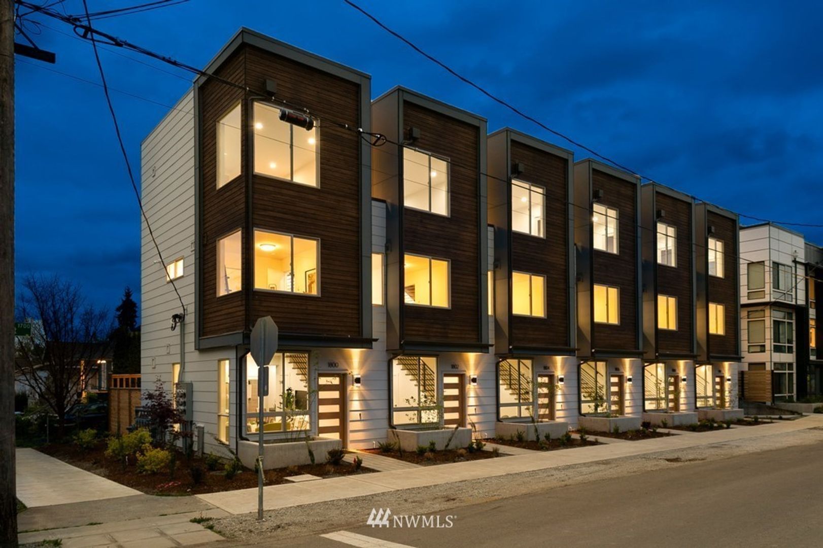 Seattle Townhome: 1800 S State St