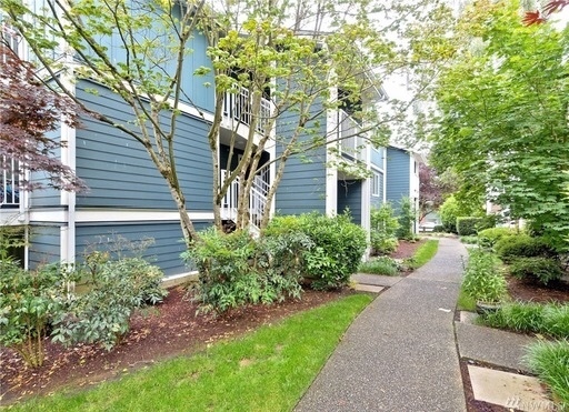 Gorgeous Greenwood Condo – photo 1