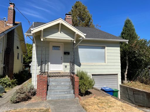 Sunny Greenwood Home – photo 1