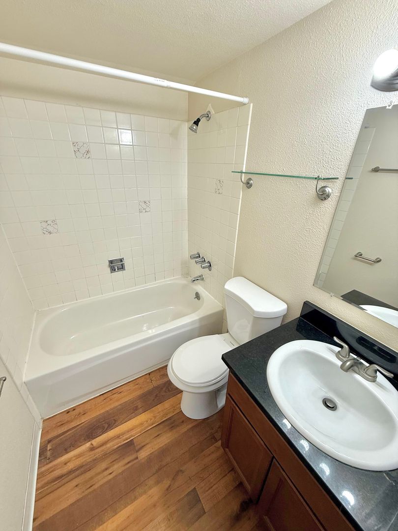 Spacious 2-Bedroom U-District Apartment | Tour Today! 13 of 18