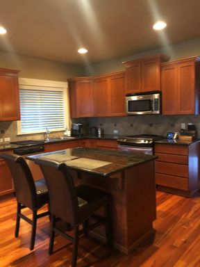 Beautiful 4 bed home in adorable Bothell neighborhood – photo 1