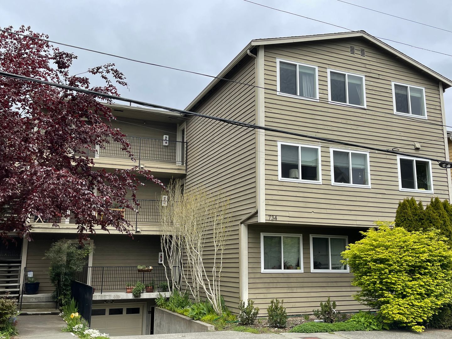 Seattle Condo: 734 N 94th St, Unit 6