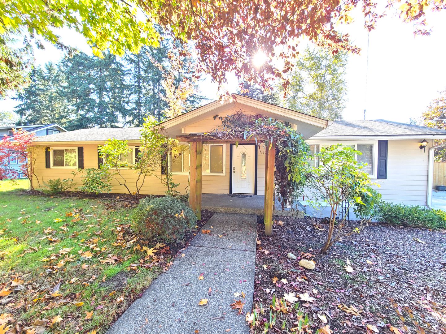 Kirkland House: 11201 NE 112th St