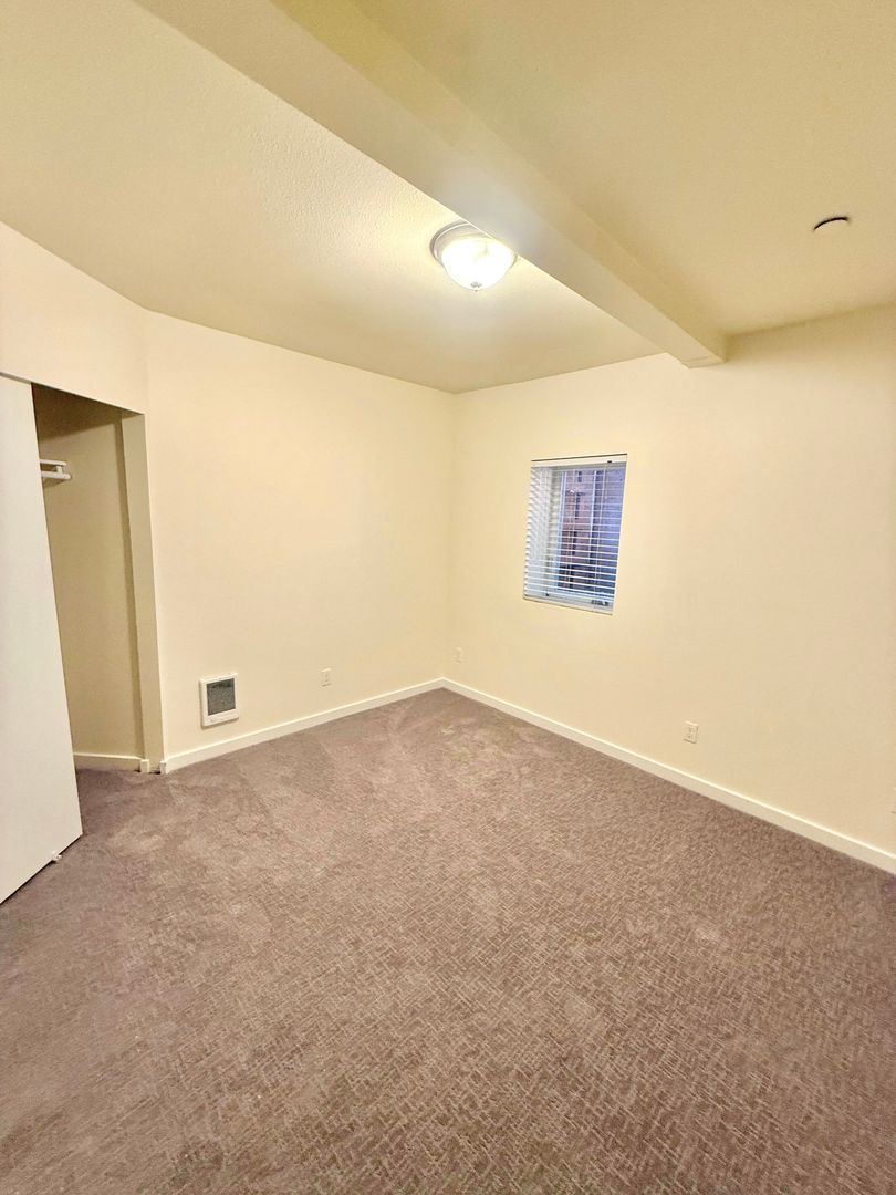 U-District Gem – Husky Villas Unit 10 at 4259 8th Ave NE 9 of 12