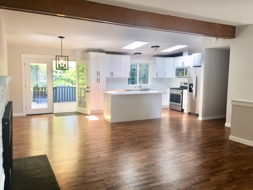 Stunning Remodel on Cul-de-sac, You Must See! Yard Care Included in Rent! – photo 1