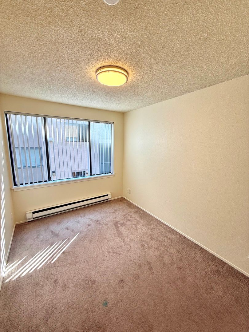 Spacious 2-Bedroom U-District Apartment | Tour Today! 12 of 12