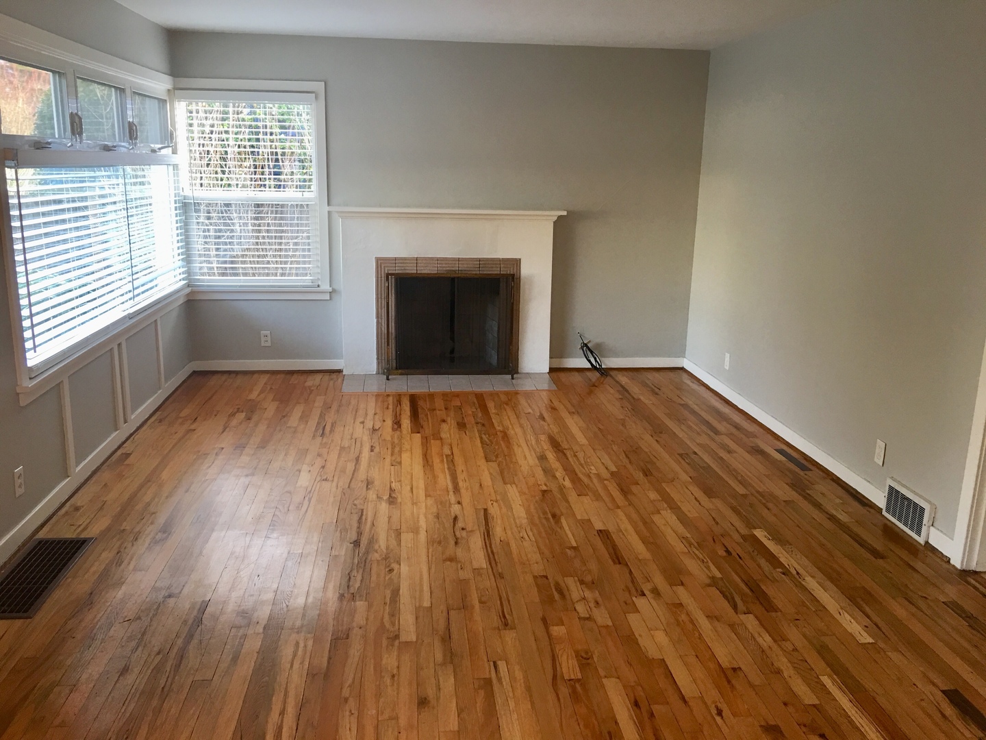 Seattle House: 10709 Phinney Ave N