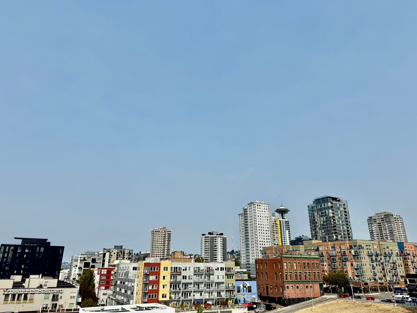 $250 off First Month's Rent!!!! Downtown Condo with City View!!