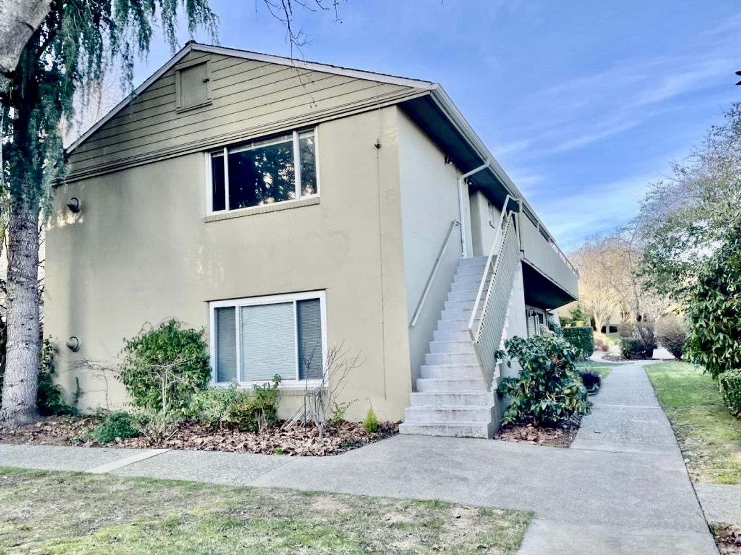 Seattle Condo: 4831 Terrace Dr. NE
