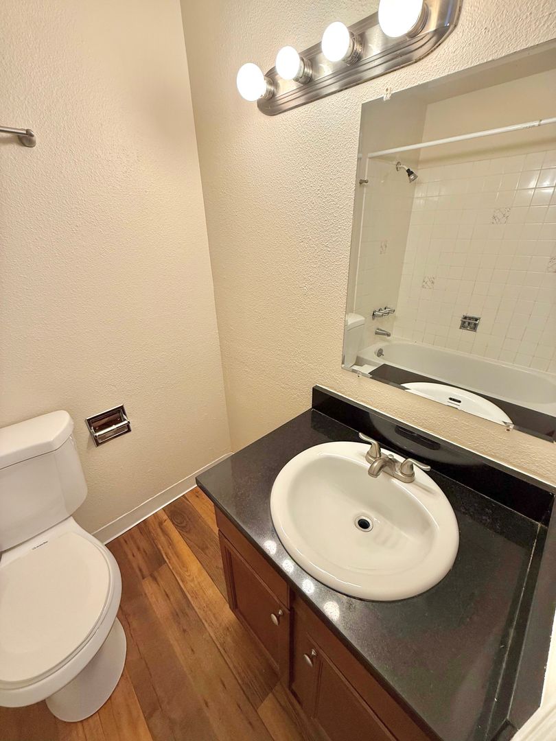 Spacious 2-Bedroom U-District Apartment | Tour Today! 14 of 18