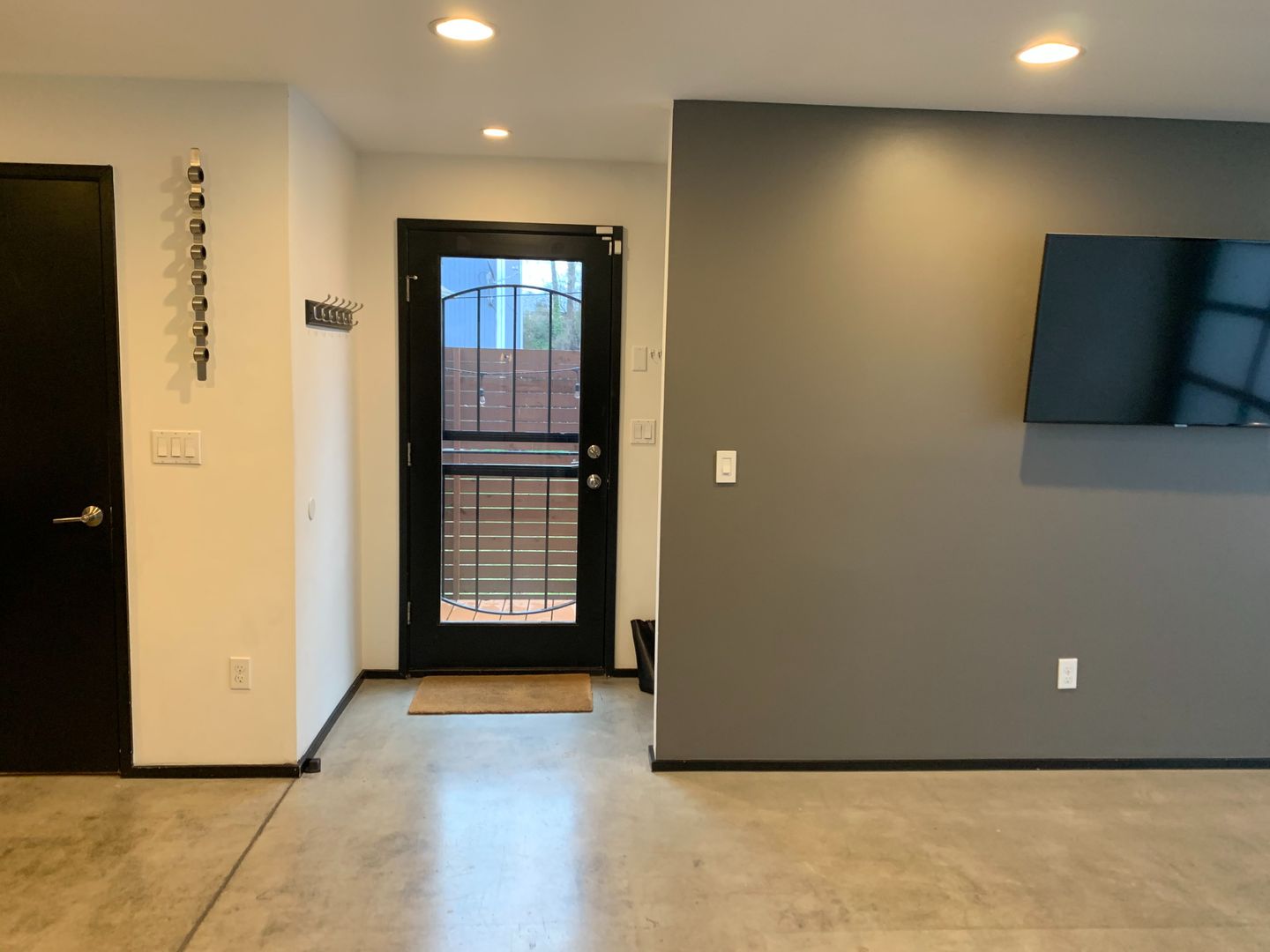 Industrial townhome in South Park 2 bed +loft/bonus and 2.5 bath! Truly a Must See !