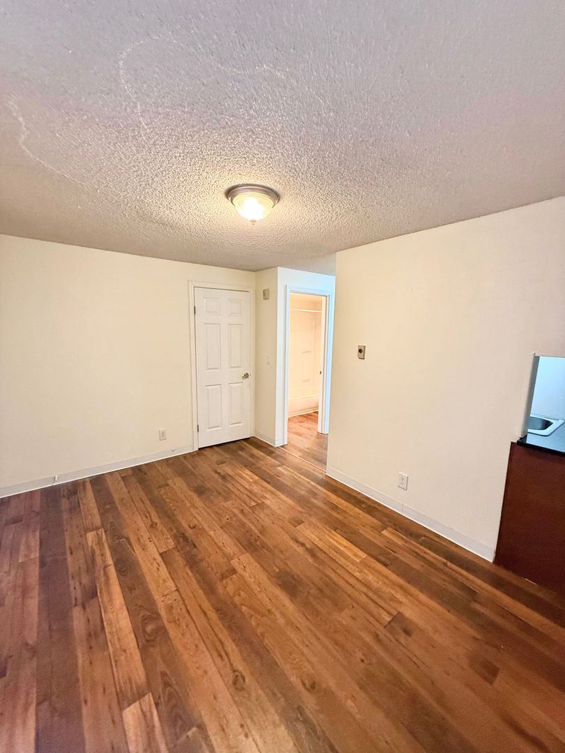 Spacious 2-Bedroom U-District Apartment | Tour Today! 3 of 12