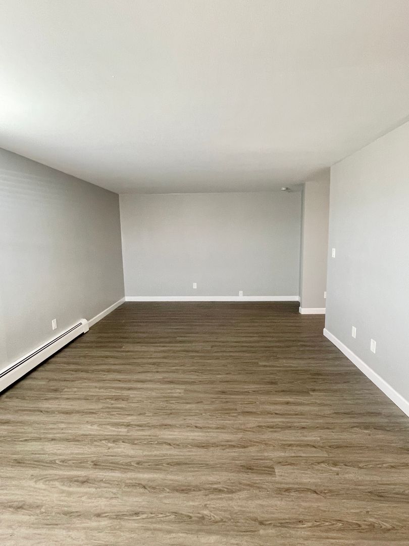Sherwood Square Apartments 8 of 12