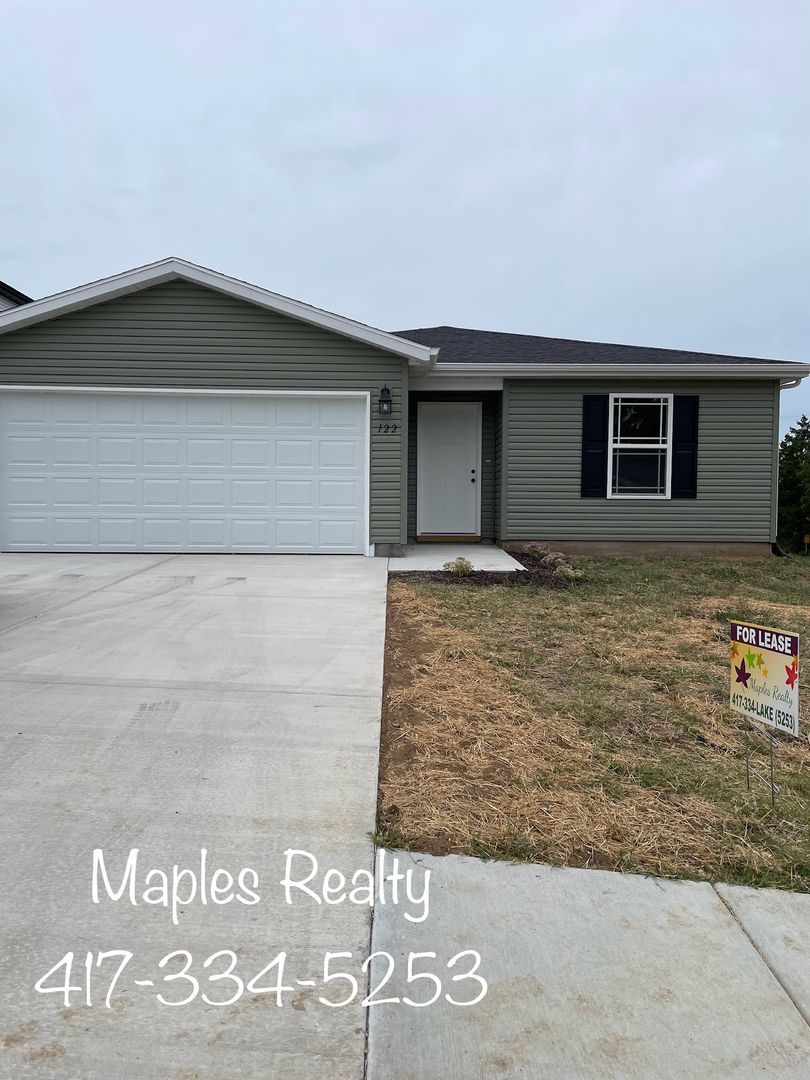 Hollister House: 122 Oakwood Estates Court