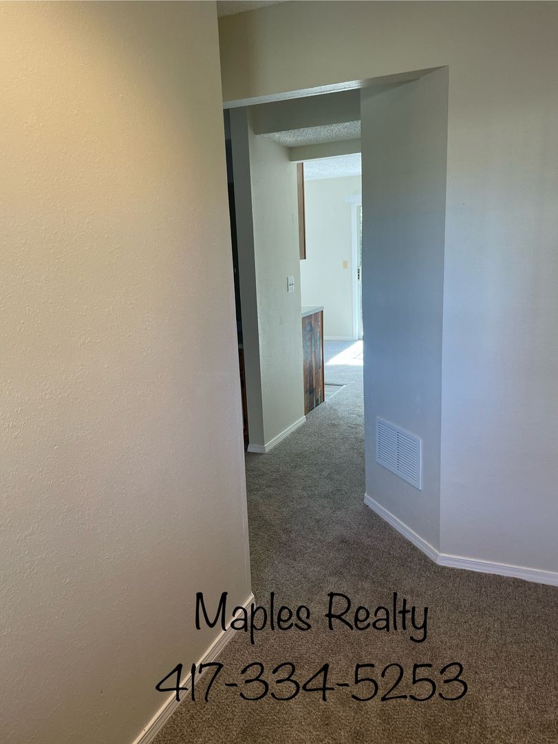 Branson House: 5 Memory Lane #4