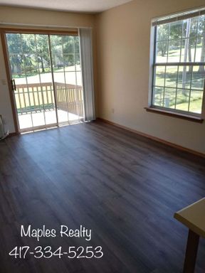 Unfurnished Studio @ Fall Creek! Only $500.00 Per month! – photo 1