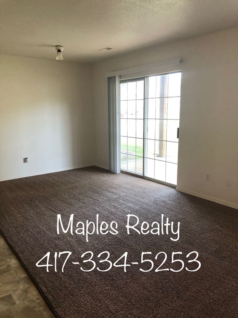 Branson House: 600 Abby Lane #2