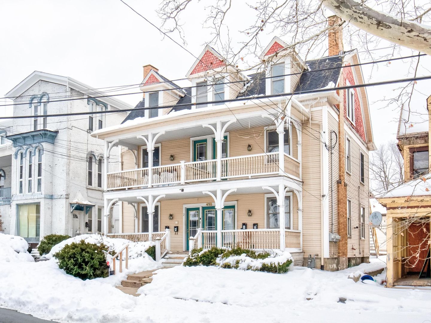 Beaver Falls Apartment: 418 11th St