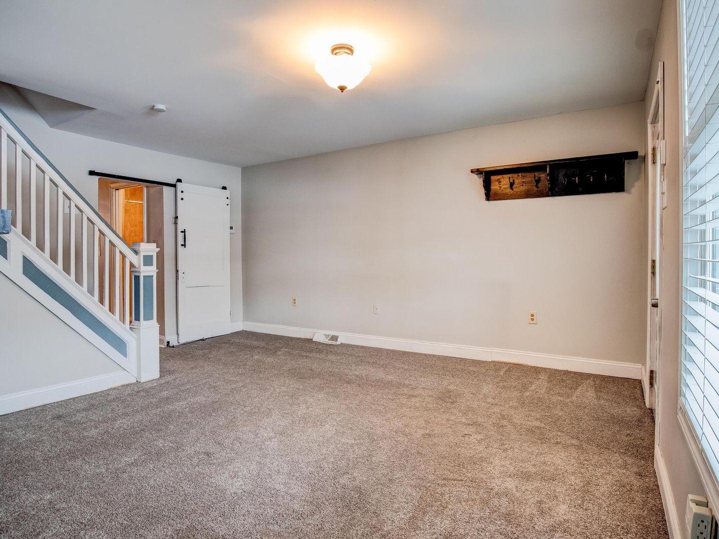 New Brighton House: 625 5th Ave