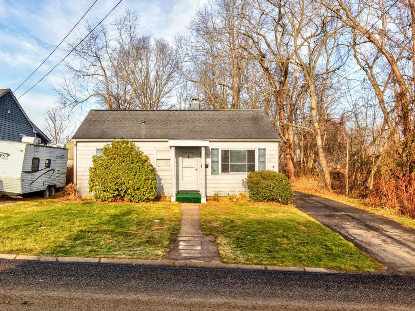 Monaca House: 824 Childs Ave