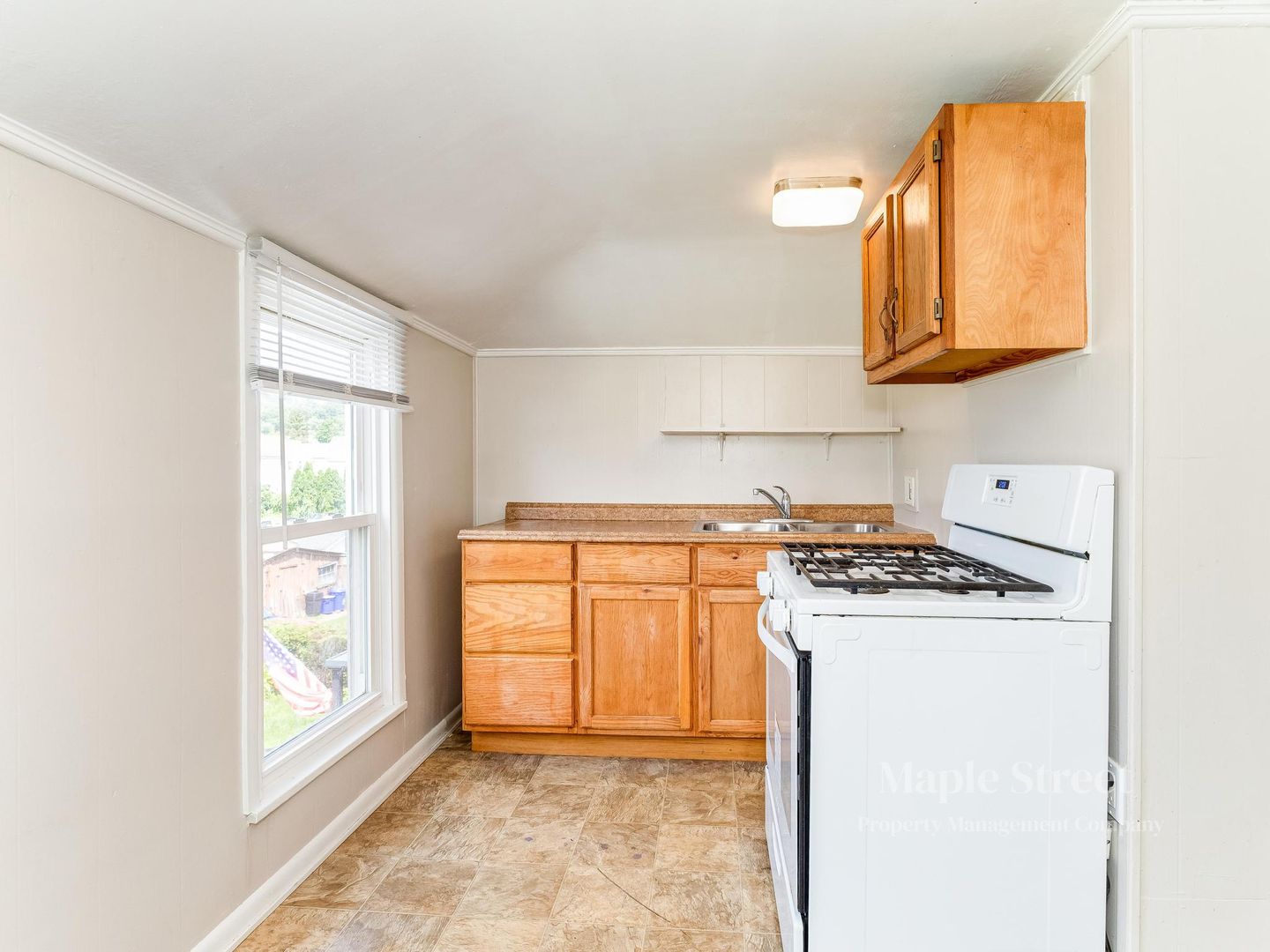New Brighton Apartment: 1721 5th St Ext