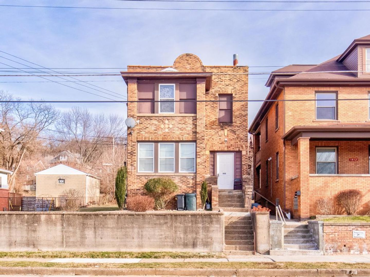 Ambridge Apartment: 1418 Lenz Ave