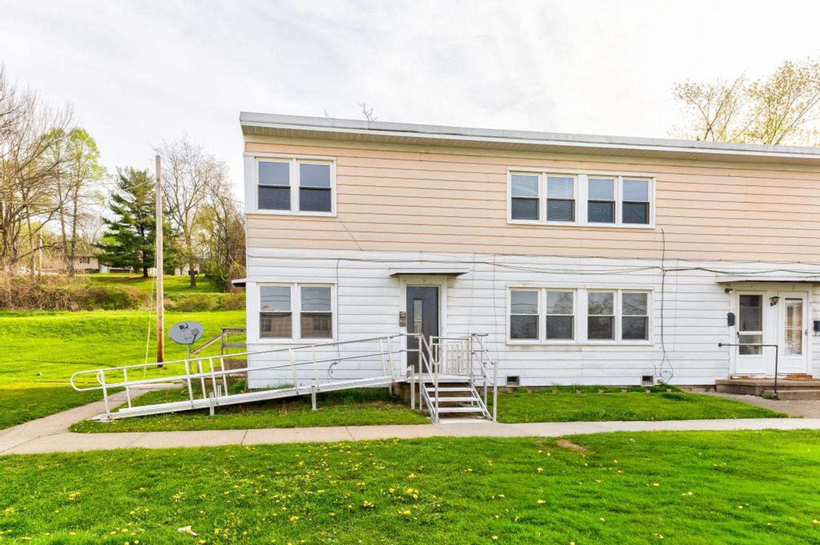 Aliquippa Apartment: 1-50 Mount Vernon Dr.