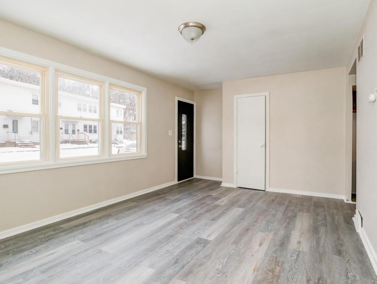 Aliquippa Apartment: 1 - 50 Mount Vernon Dr.