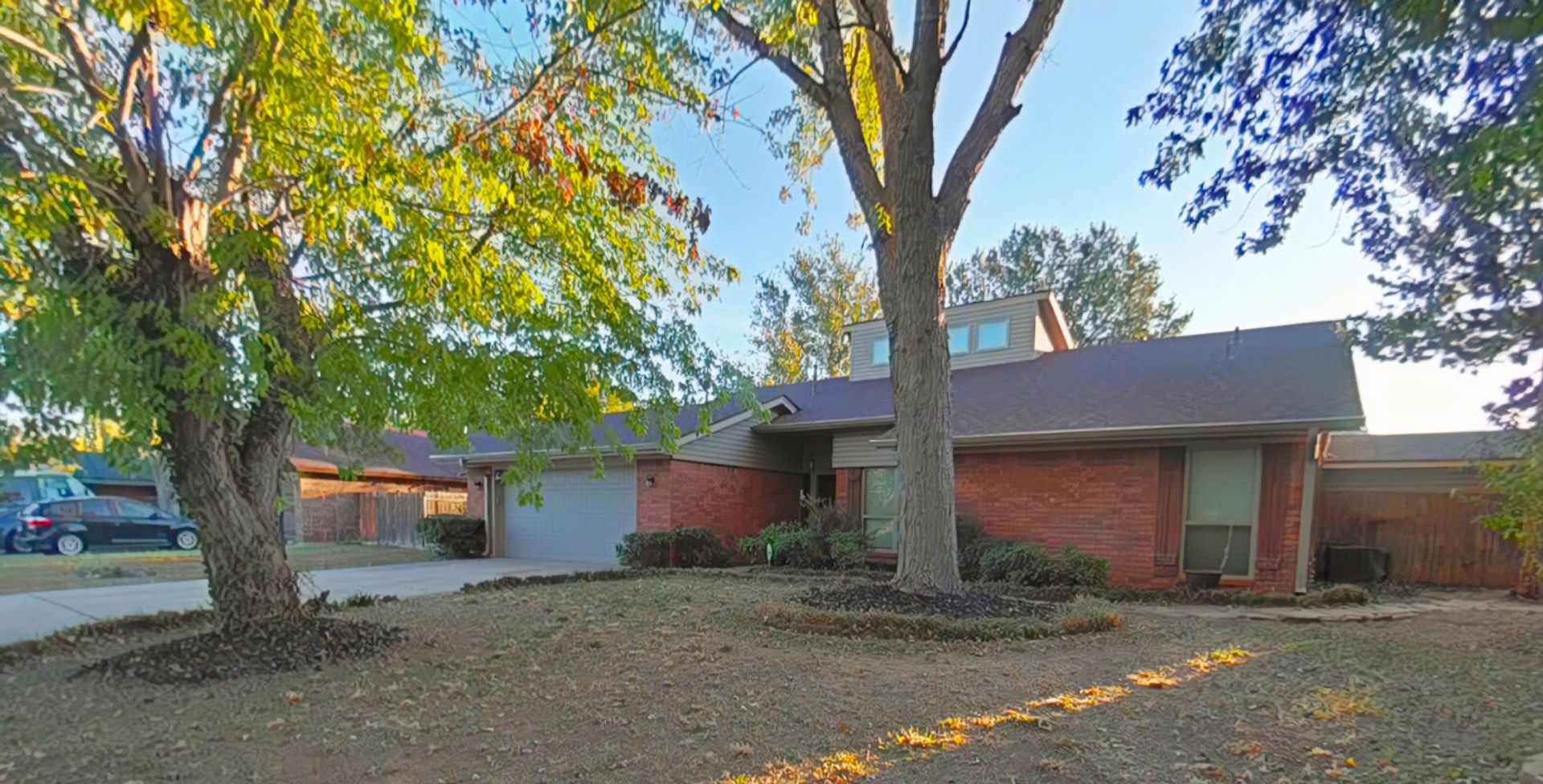 Lawton House: 2303 NE 9th St