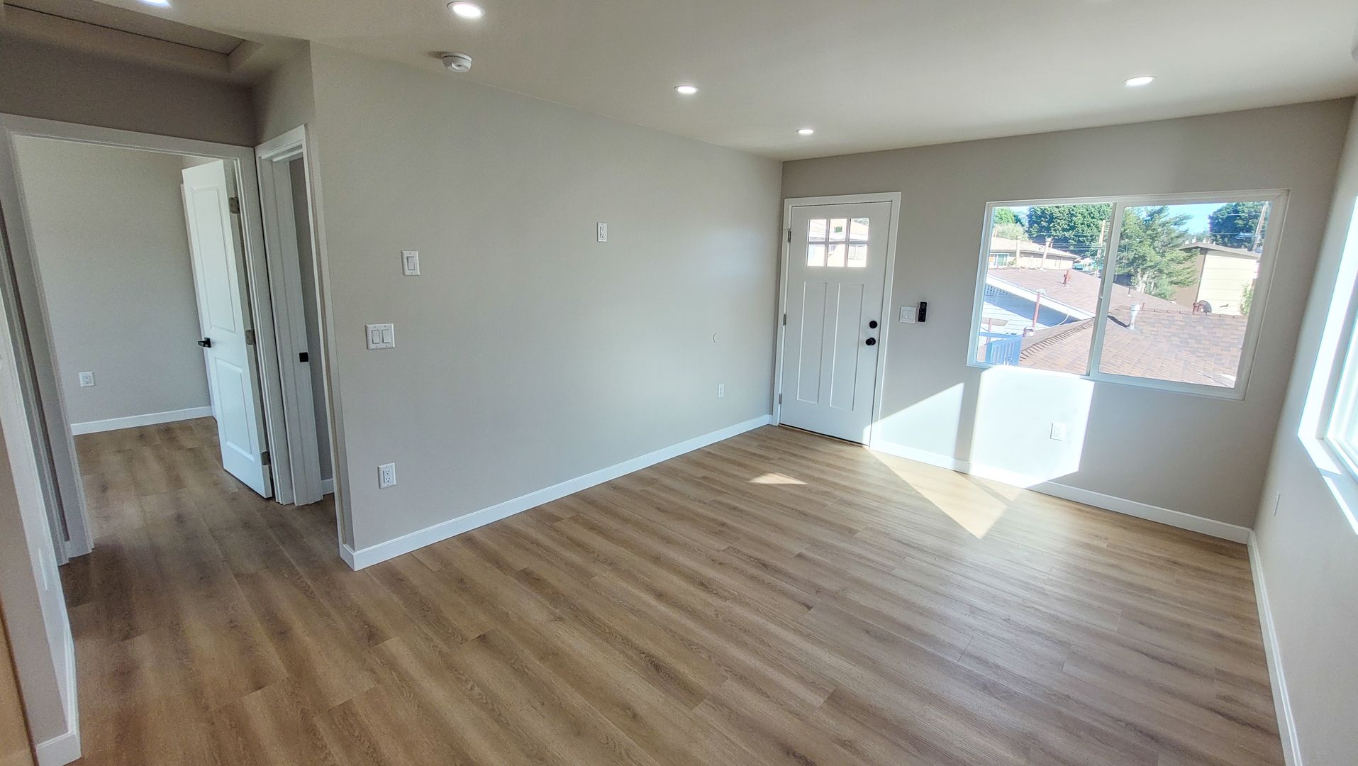 Whittier Apartment: 7651 Comstock Ave