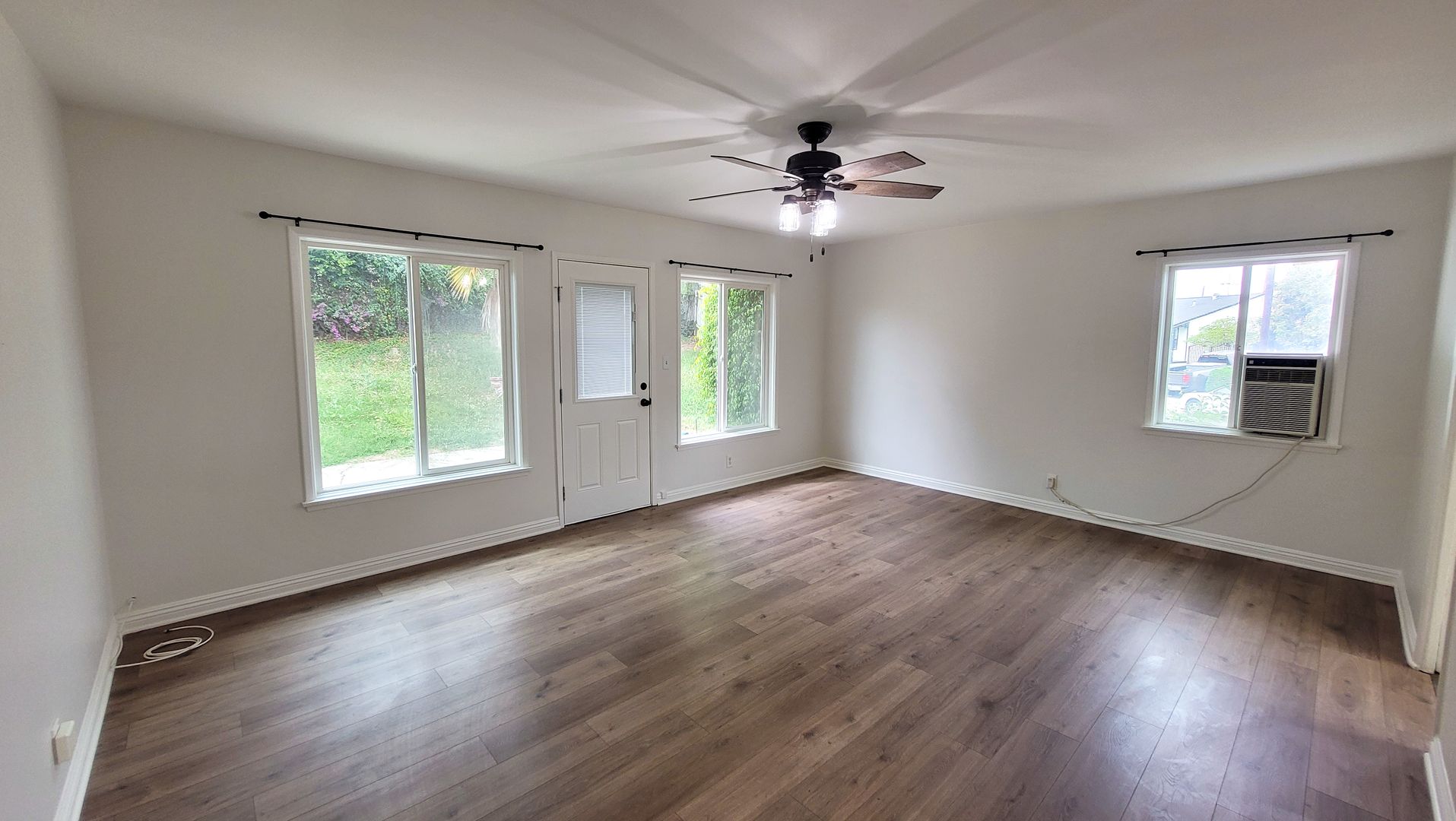 Whittier House: 11303 Edderton Ave