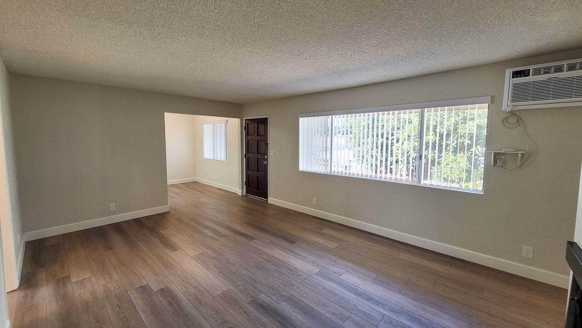 Whittier Apartment: 7311 Newlin Ave.