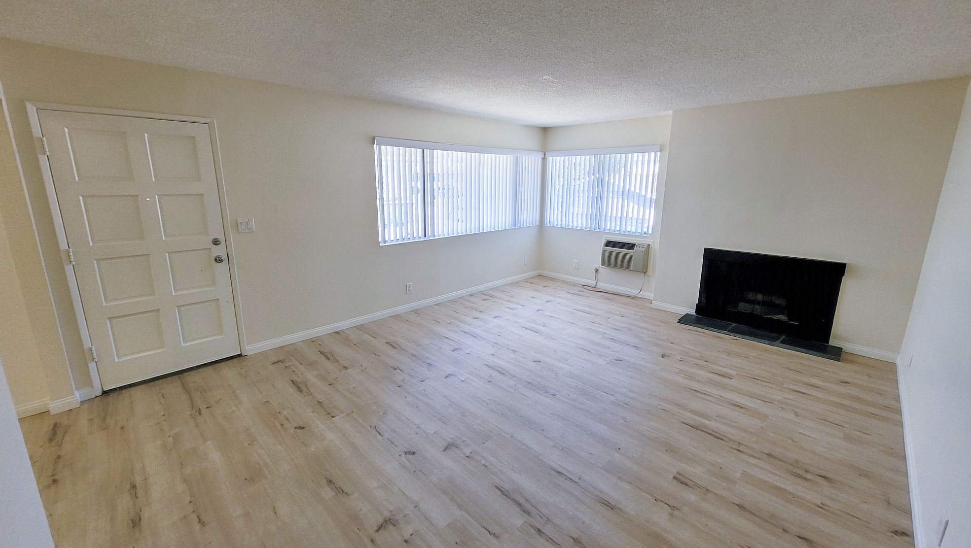 Whittier Apartment: 7311 Newlin Ave