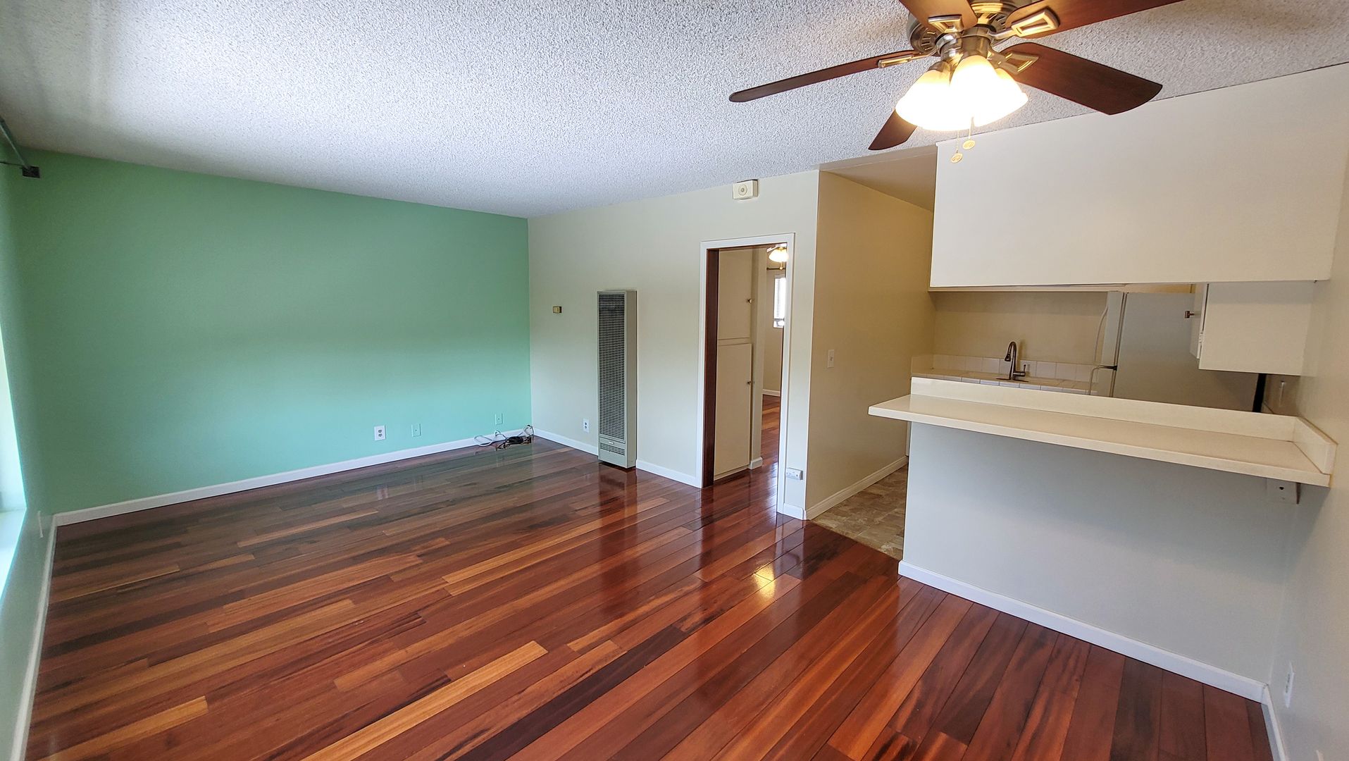 Whittier Apartment: 6236 Bright Ave