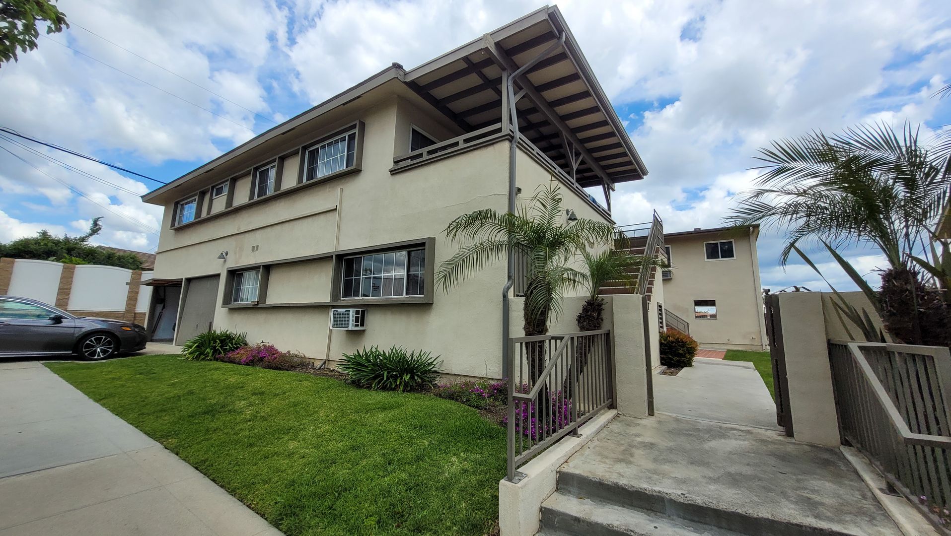 La Habra Apartment: 856 N Euclid St