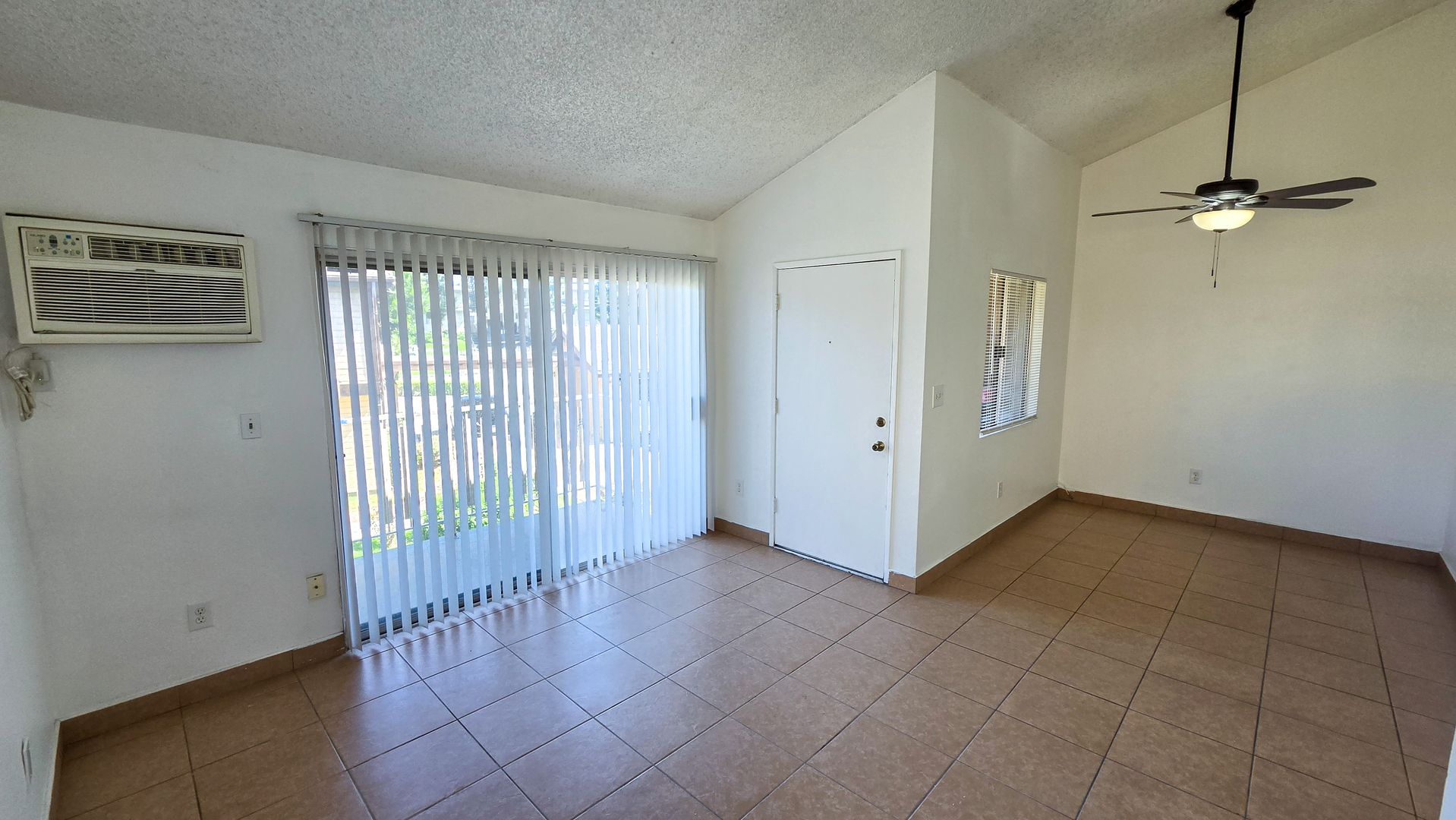 Whittier Apartment: 14142 Coteau Dr