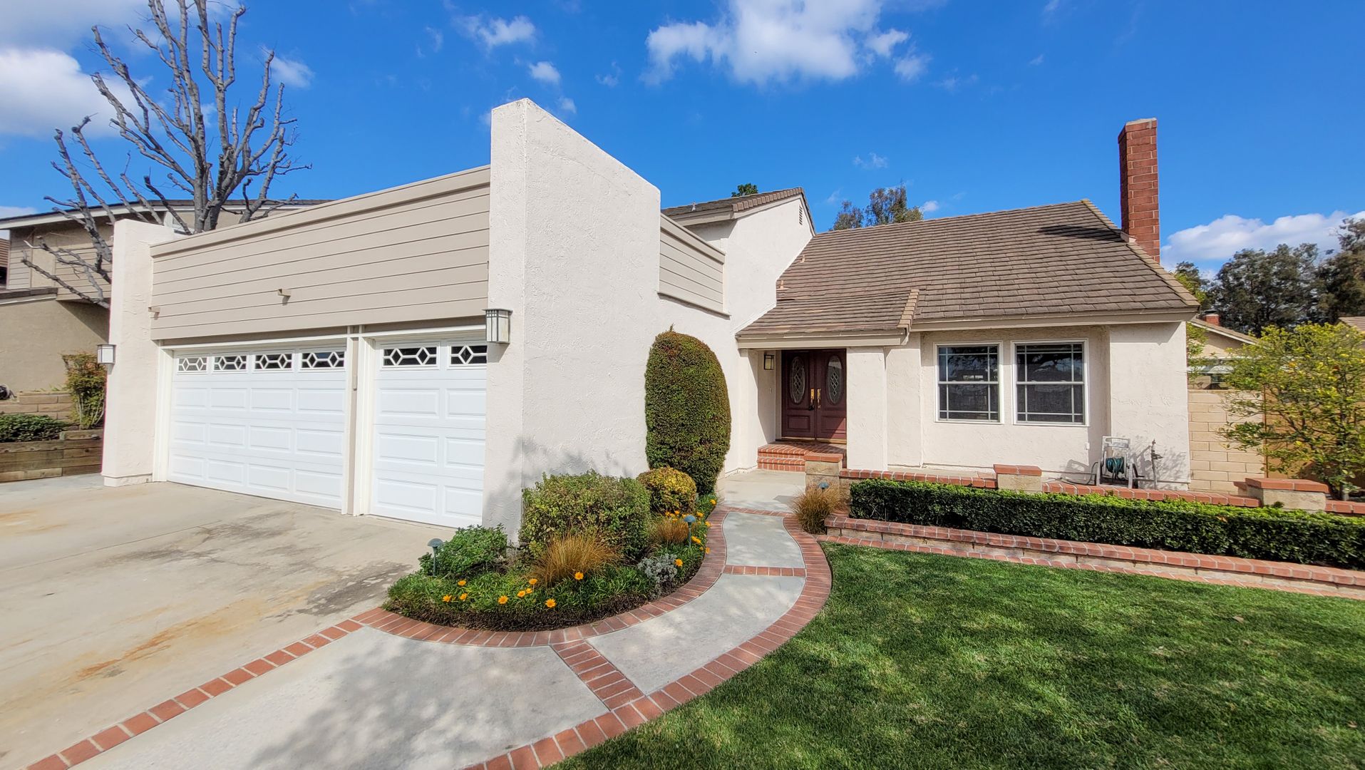 Brea House: 1214 Sunnyhills Ave