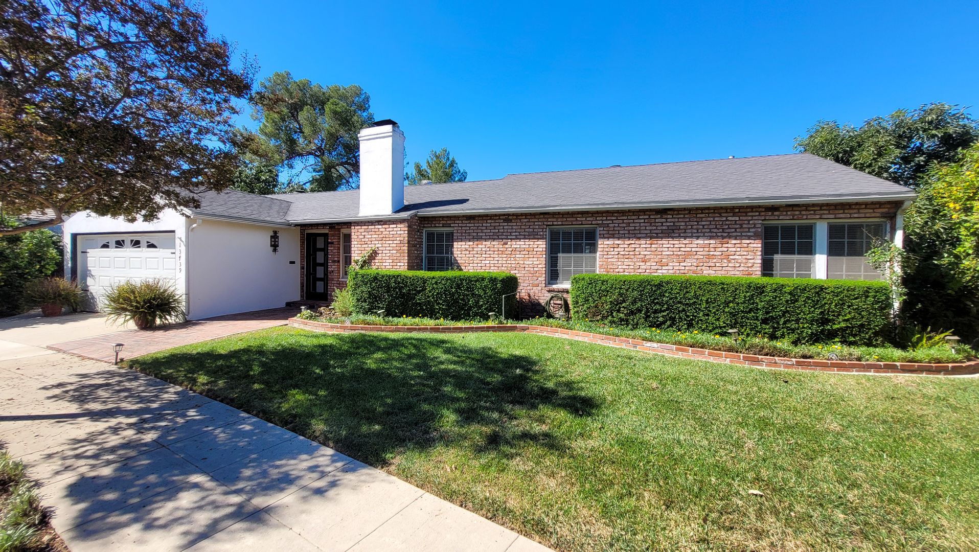 Whittier House: 13739 Ridge Road