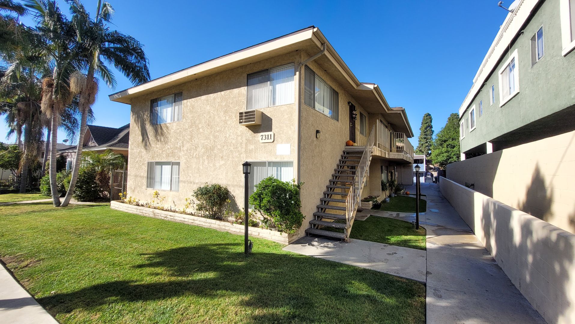 Whittier Apartment: 7311 Newlin Ave