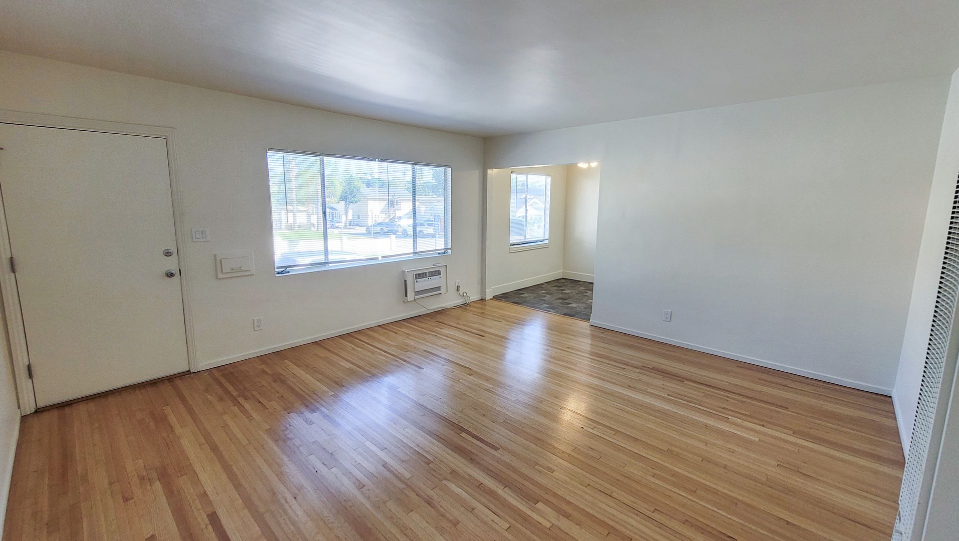 Whittier Apartment: 5857 Comstock Ave