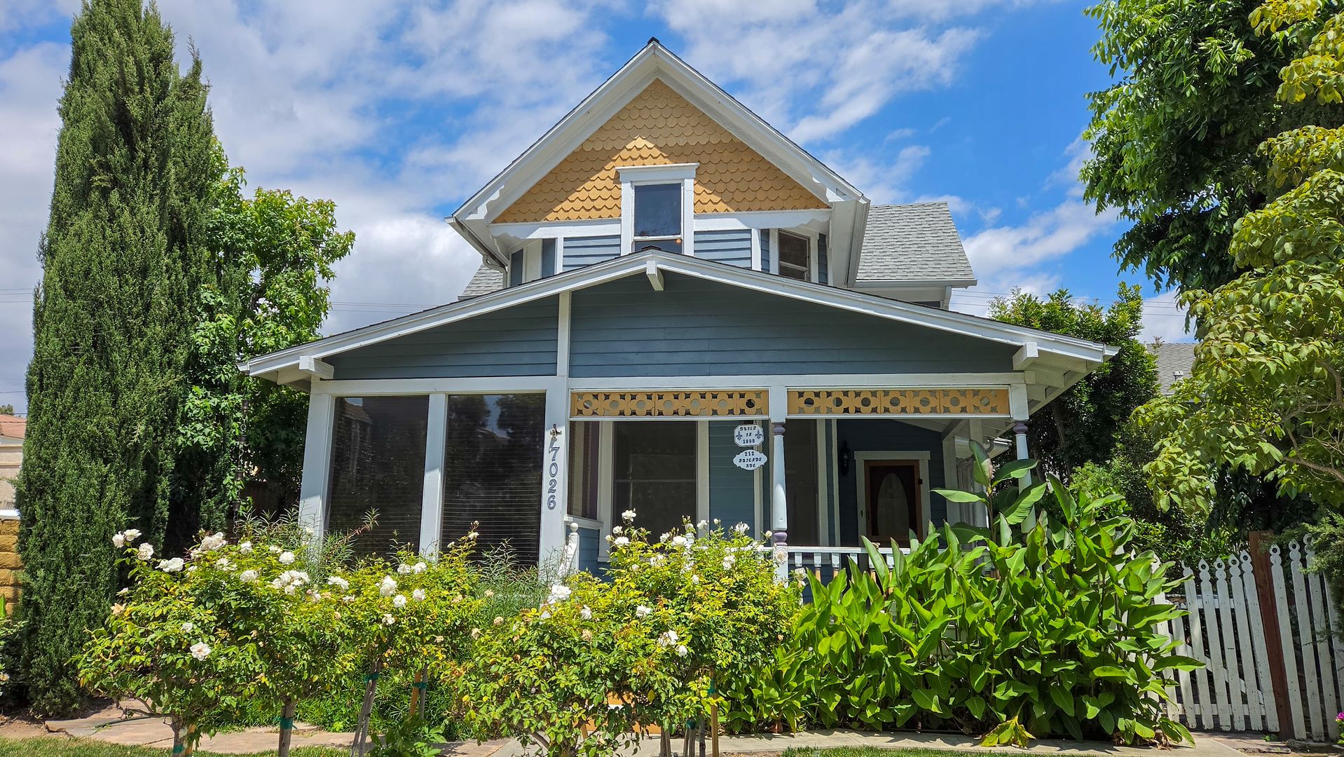 Whittier House: 7026 Friends Ave