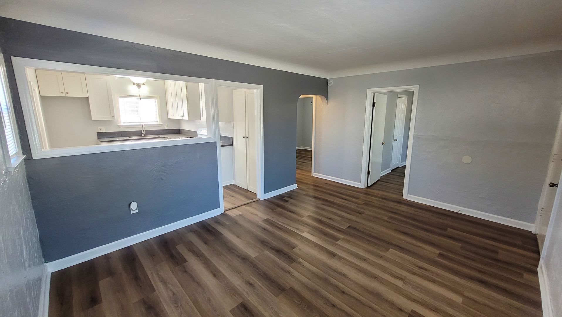 Bellflower Apartment: 9408 Harvard St