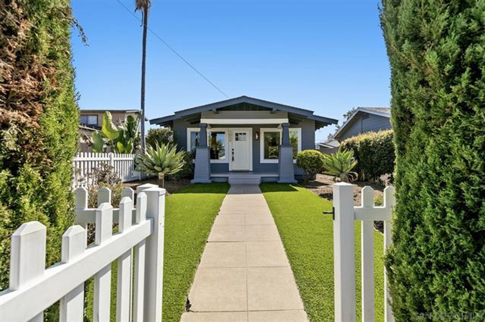 San Diego House: 1059 Johnson Ave