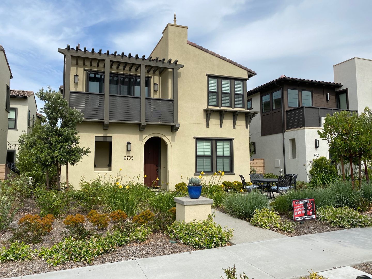 San Diego House: 6705 Aliso Valley Way