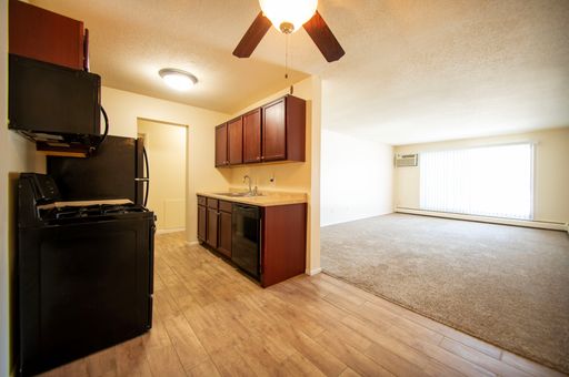 DMR Apartments