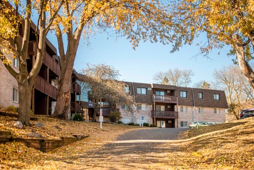 Riverview Apartments - 2 Bedrooms or! – photo 1
