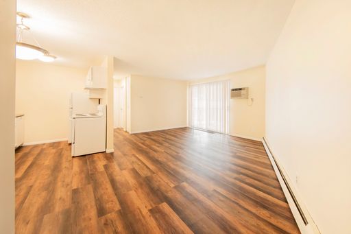 Tonkaway Apartments